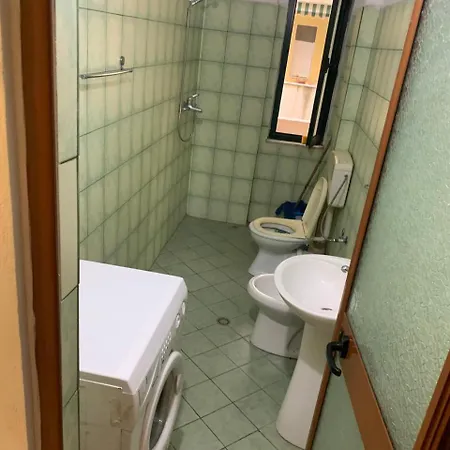 Rosaley Golem (Tirana)