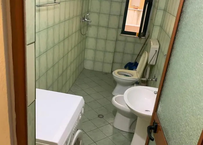 Rosaley Golem (Tirana)