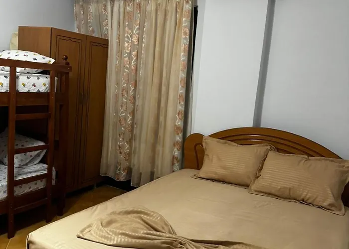 Rosaley Lägenhet Golem (Tirana)