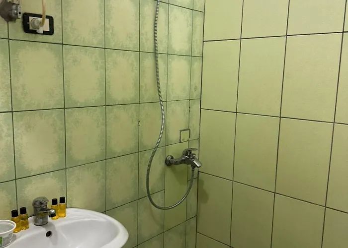 Rosaley Lägenhet Golem (Tirana)